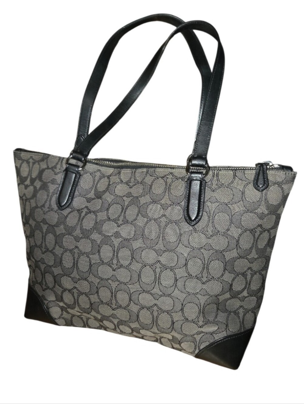 Coach Shoulder Bag - Picture 3 of 9